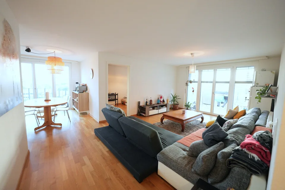 Room Available in a Modern Shared Flat in Lausanne