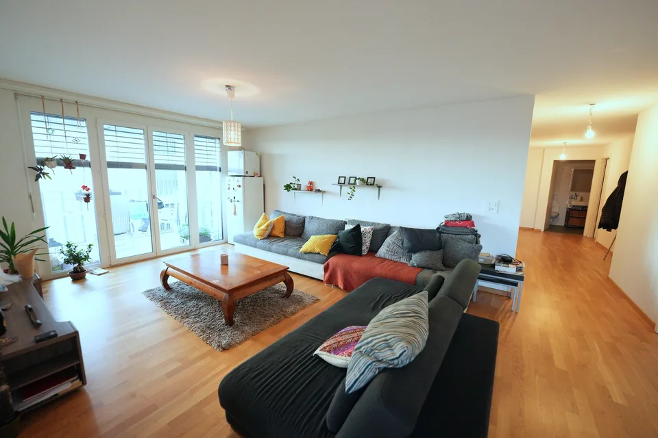 Room Available in a Modern Shared Flat in Lausanne
