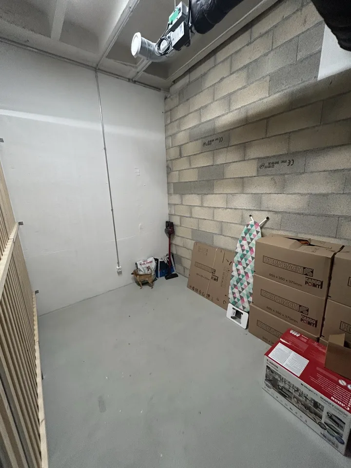 Grand studio moderne et lumineux à louer