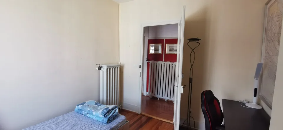 Petite Chambre dans une colocation en plein centre de Lausanne