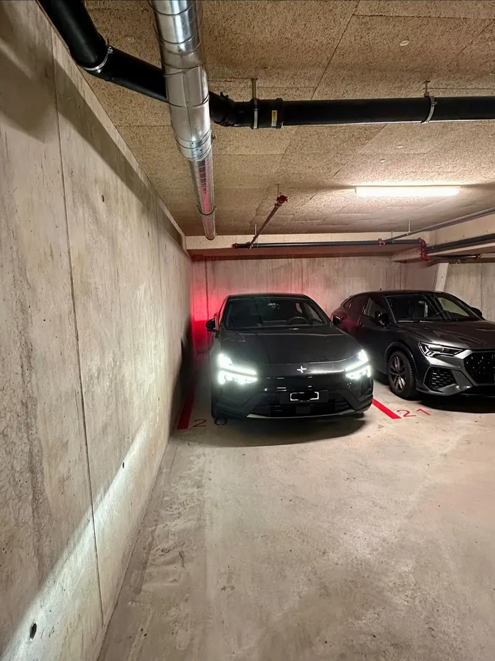 Place de parking sous-sol