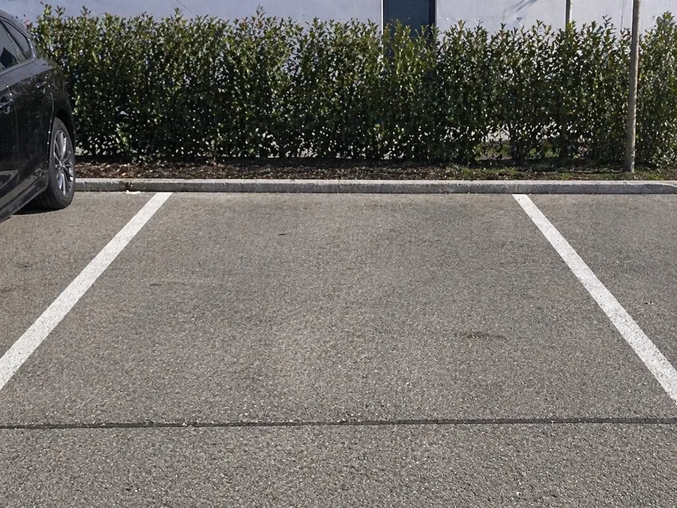 Place de parc couverte (limitée au 31.10.2026)