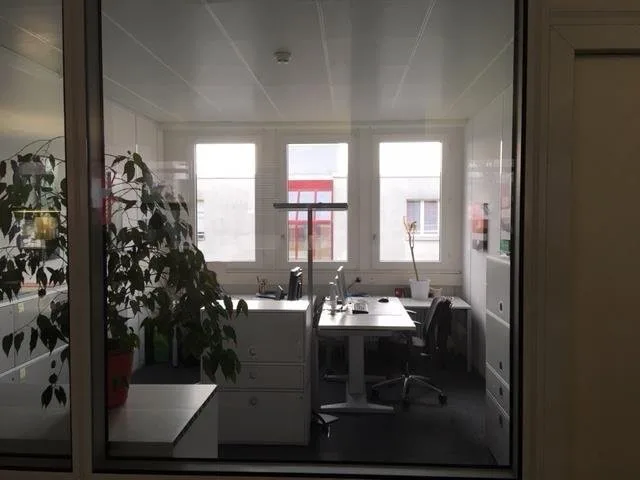 Chemin de Chantemerle 15 - 2e et 3e étage - surfaces bureaux avec kitchenette