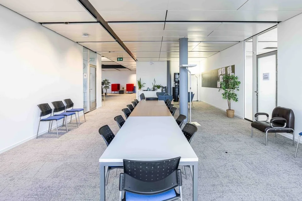 Bureaux de standing sur un campus high-tech – Foto 7 von 9