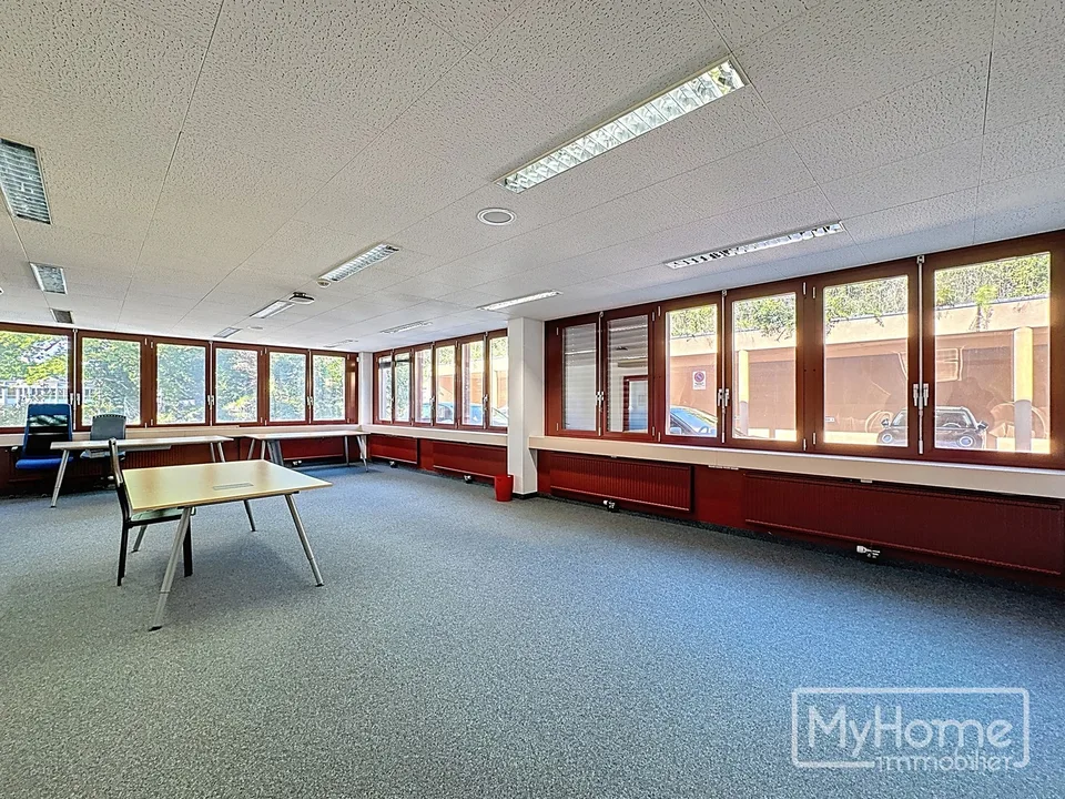 Local commercial lumineux de 395 m² idéalement situé – photo 8 sur 12