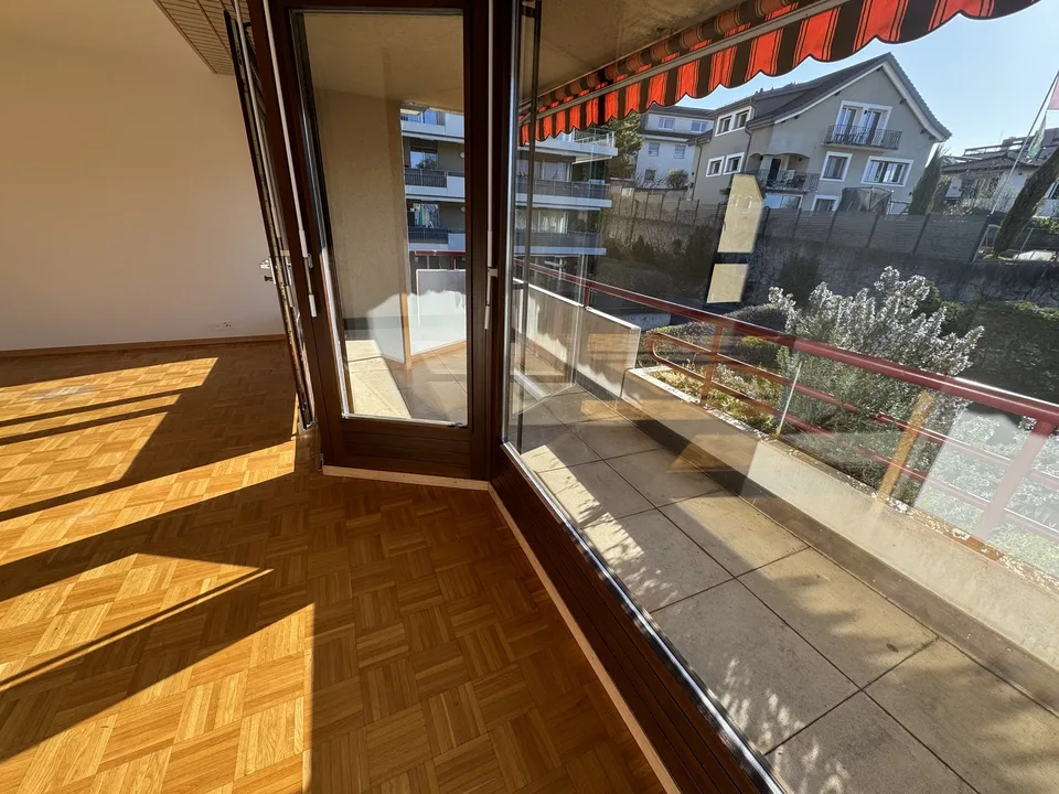 Zweieinhalb-Zimmer-Wohnung zur Miete in Renens