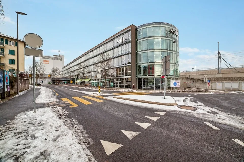 Places de parc intérieures disponibles à la location à Renens