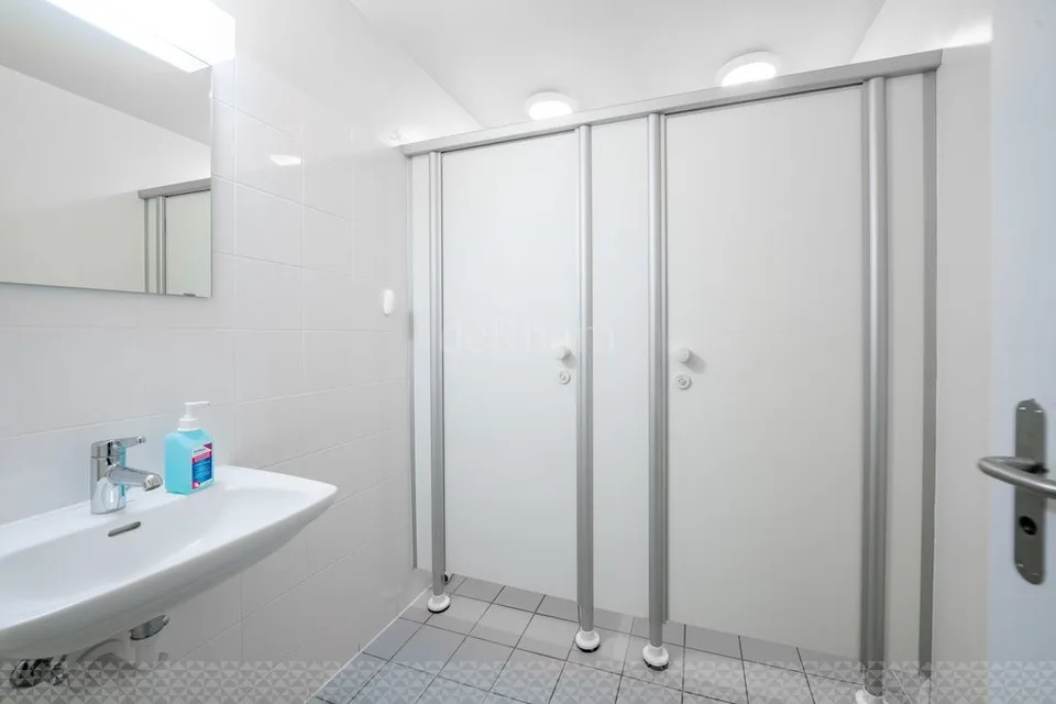 Superbes bureaux lumineux de 70 à 80m2 – foto 6 di 6
