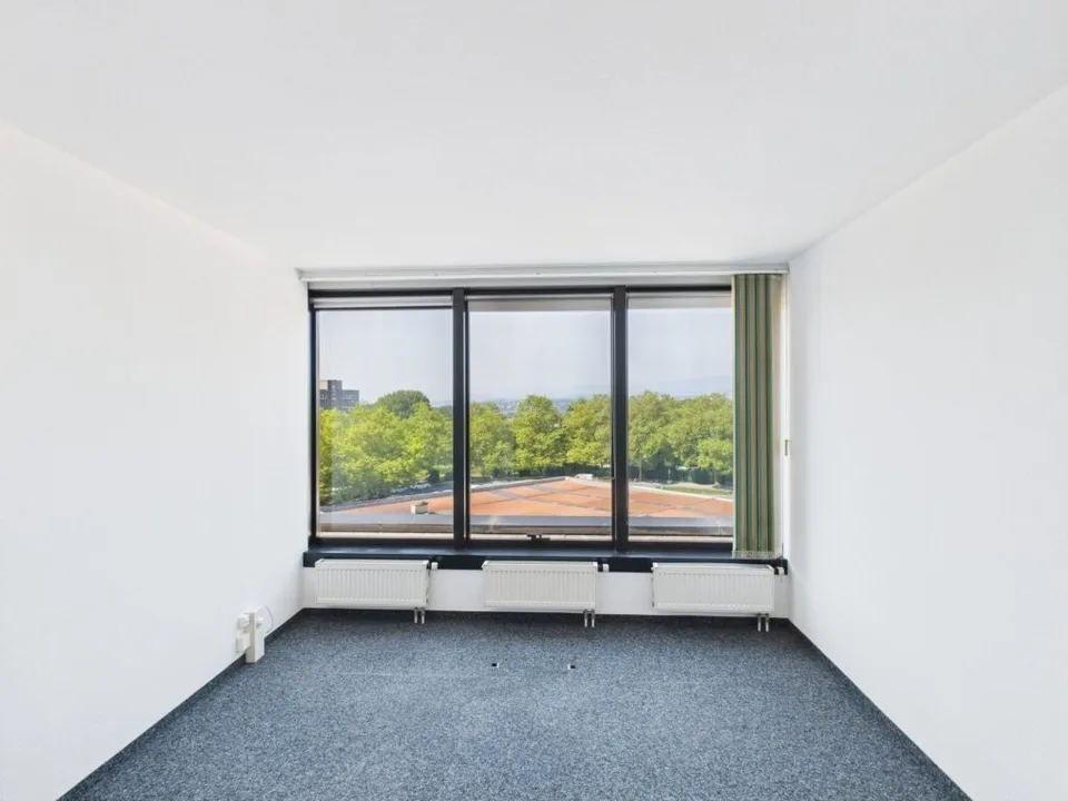 Magnifique bureau de 249 m2 sis dans un immeuble bénéficiant d'un emplacement stratégique – foto 9 di 12