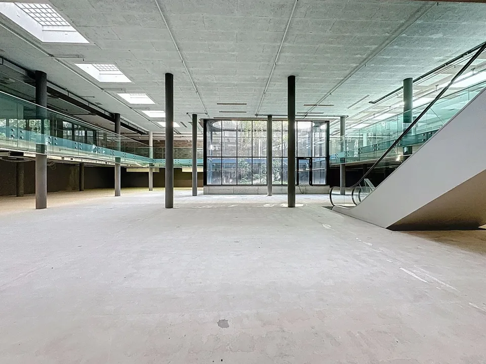 Surface unique de 2'500 m², divisible, au centre de Lausanne