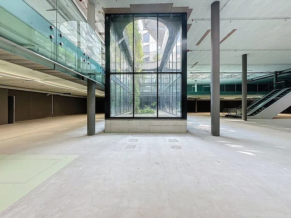 Surface unique de 2'500 m², divisible, au centre de Lausanne