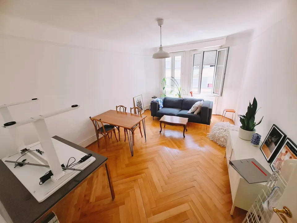 Métro Ours - Colocation  Reprise de bail - Appartement 4.5 pièces moderne rénové - 973 CHF CC