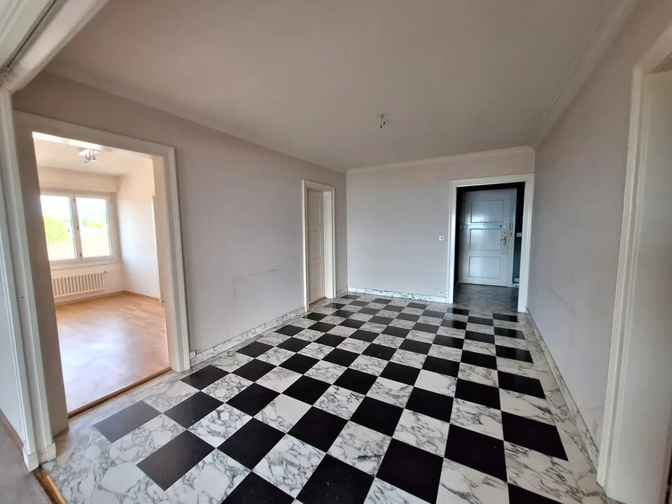 Bien rare à la location avec vue exceptionnelle sur le lac