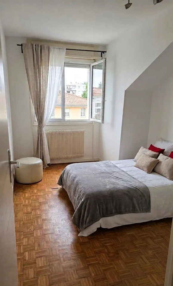 Chambre , Pully VAUD