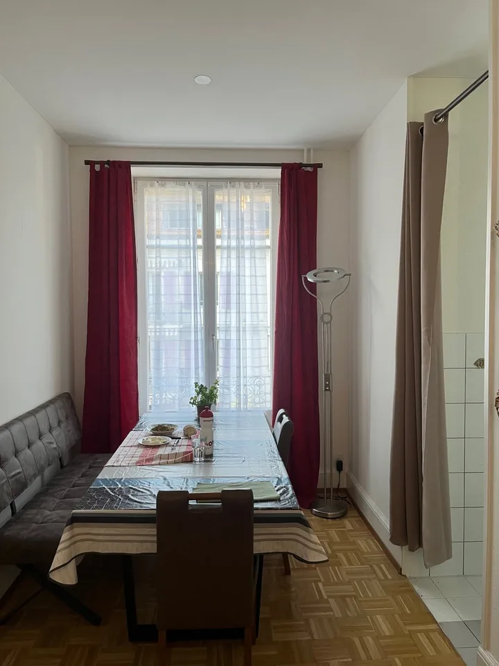 Chambre à sous-louer chez l'habitant