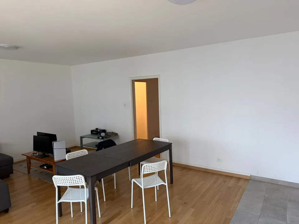 Lumineux 3 pièces de 80m² avec balcon et terrasse – Avenue de Tivoli, Lausanne