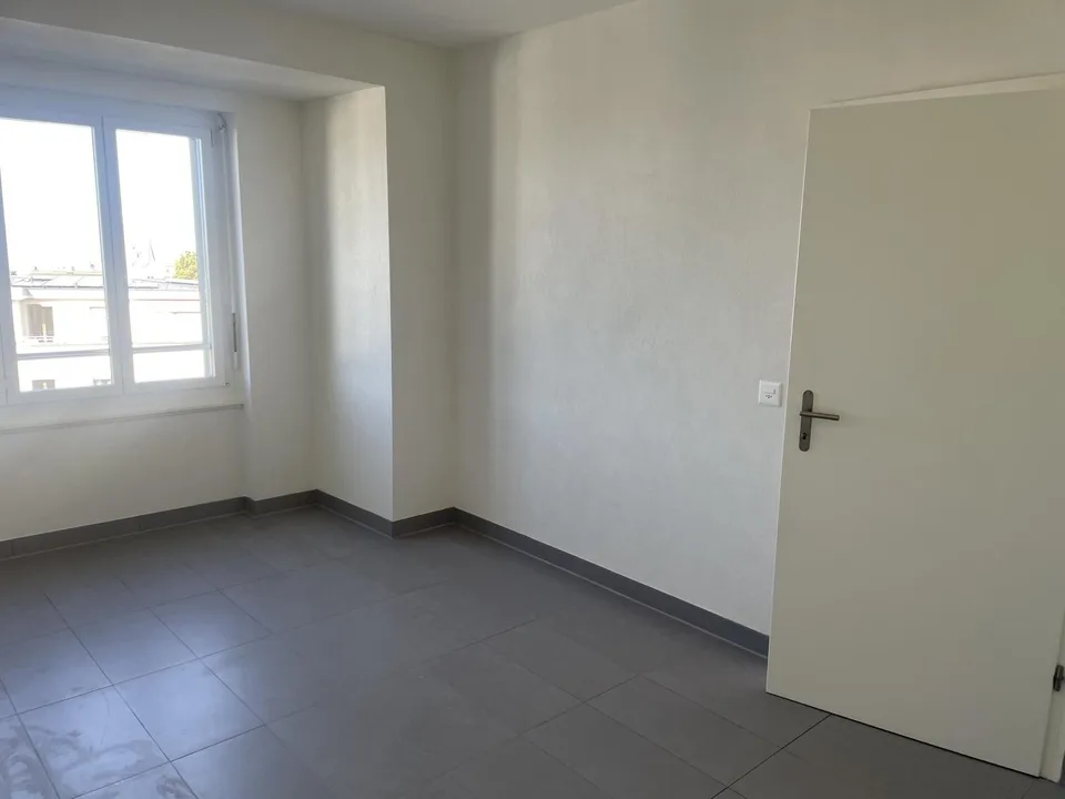 Bel appartement 3.5 pièces, centre-ville/CHUV