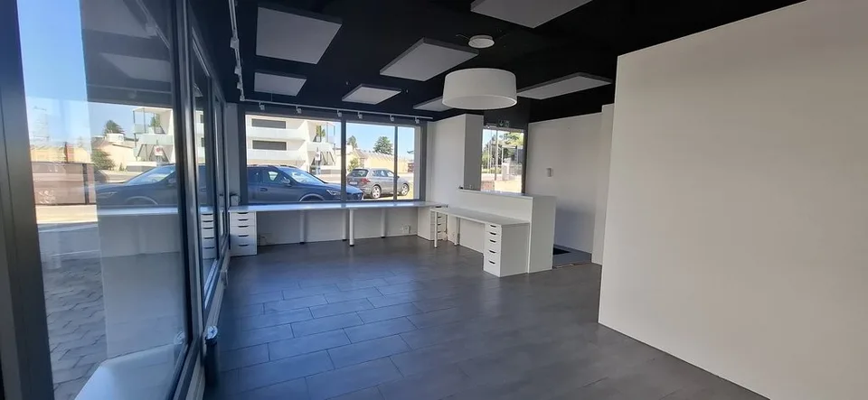 Spacieuse surface commerciale de plain pied de 127m2 – foto 7 di 10