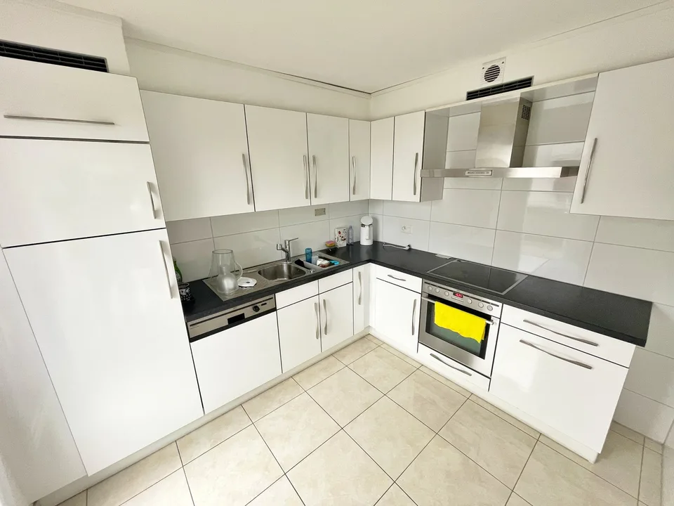 Duplex 4.5p avec 160m2 avec 2 places de parc et proche de toutes commodités – foto 6 di 7