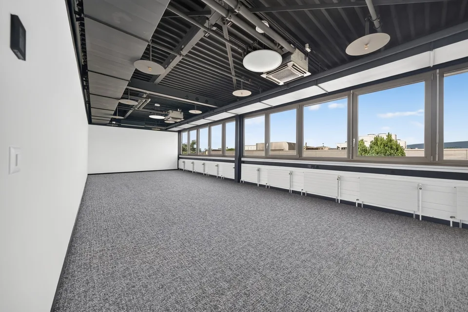 Bureaux rénovés de 60m2 à louer à Saint-Sulpice