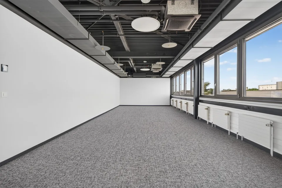 Bureaux rénovés de 60m2 à louer à Saint-Sulpice