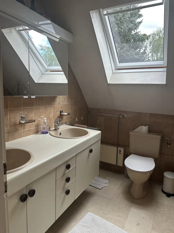 FURNISHED ROOM TO RENT / COPPET - A 9-minute train ride from Geneva