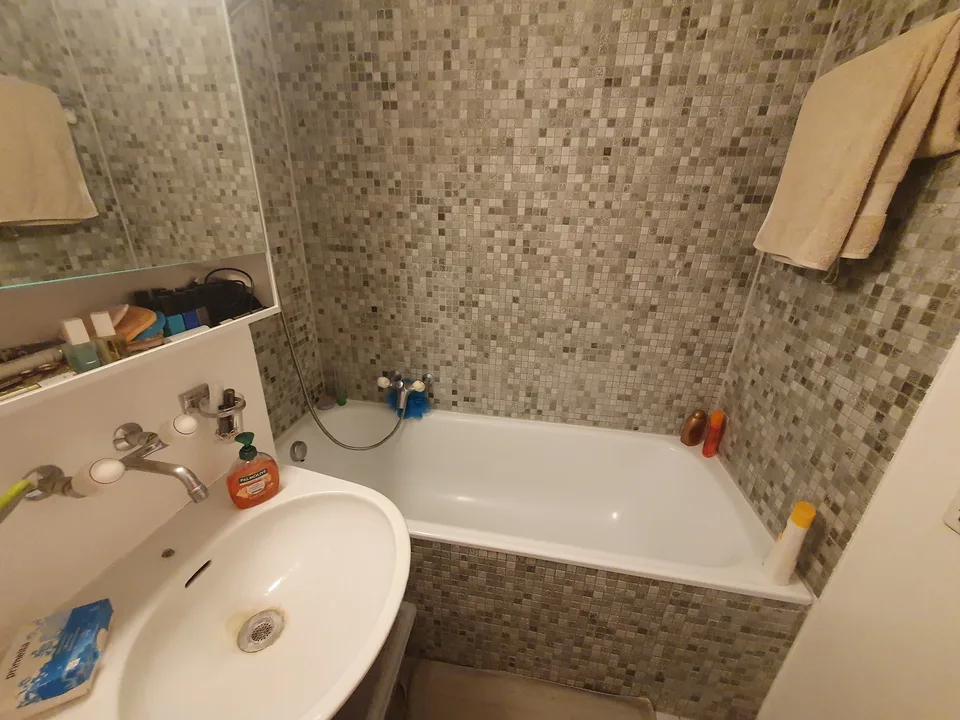 Appartment 1 pièce - 2ème étage avec ascenseur