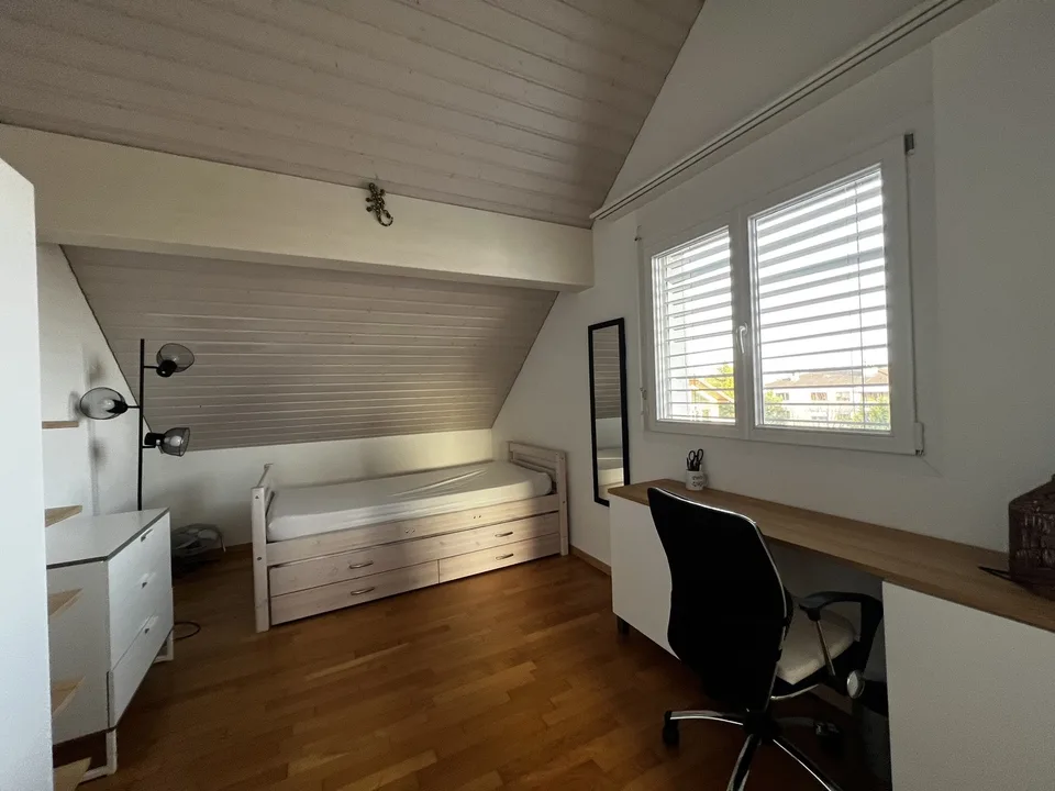 Room for rent in Prangins for women only