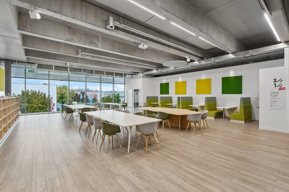 Découvrez votre nouvel espace showroom ou bureau au Centre iLife à Etoy !