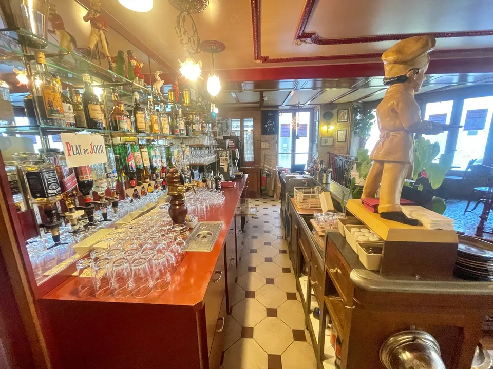 Rendement 6,3% net à un investisseur. Restaurant avec les murs à Aubonne – Foto 23 von 29