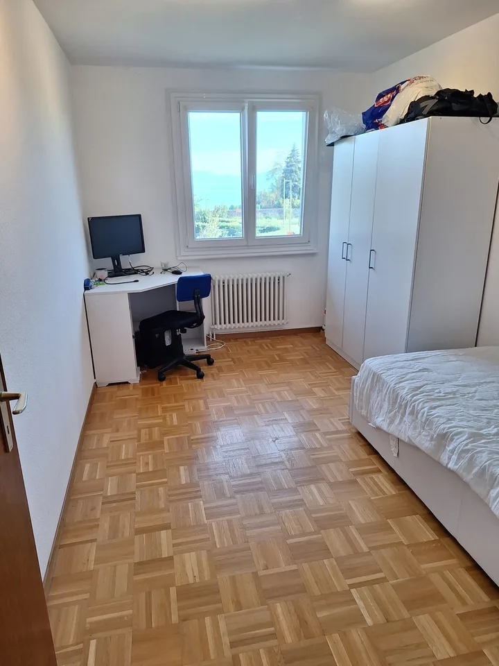 Chambre en colocation à Perroy