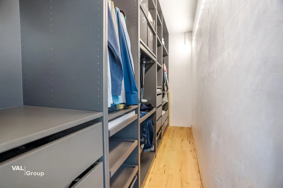 Stilvoll renoviert mit viel Platz und Charme – Foto 9 von 13