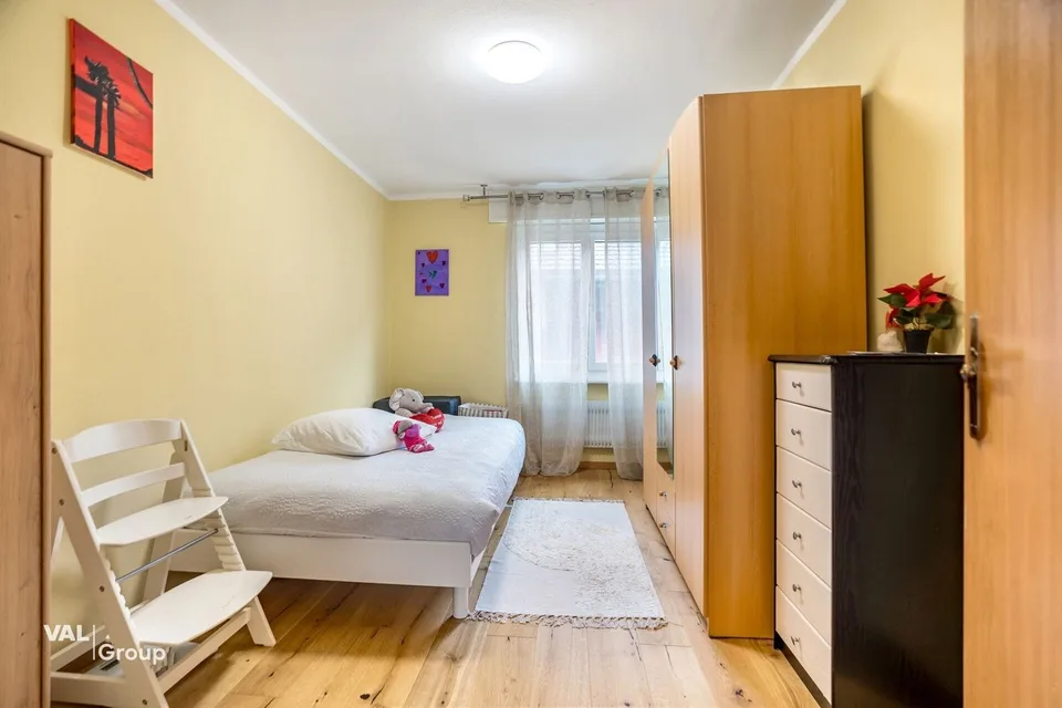 Stilvoll renoviert mit viel Platz und Charme – Foto 11 von 13