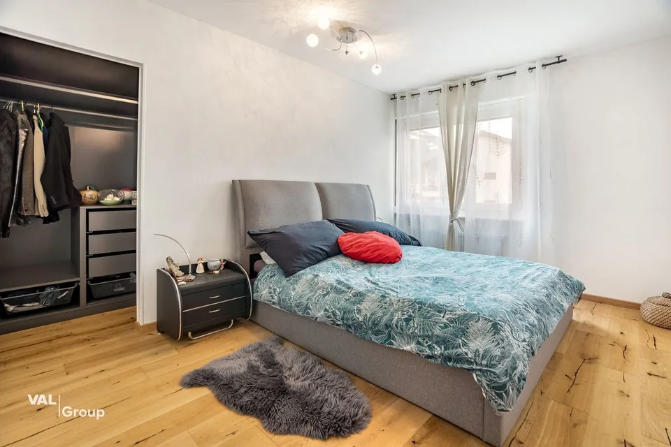 Stilvoll renoviert mit viel Platz und Charme – Foto 8 von 13