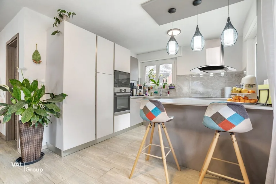 Stilvoll renoviert mit viel Platz und Charme – Foto 6 von 13