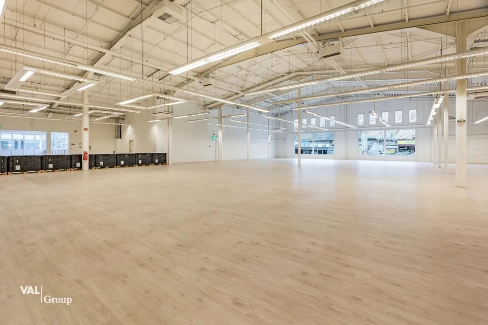 Grosszügige Gewerbehalle in Eyholz - vielseitig nutzbar und ideal erschlossen