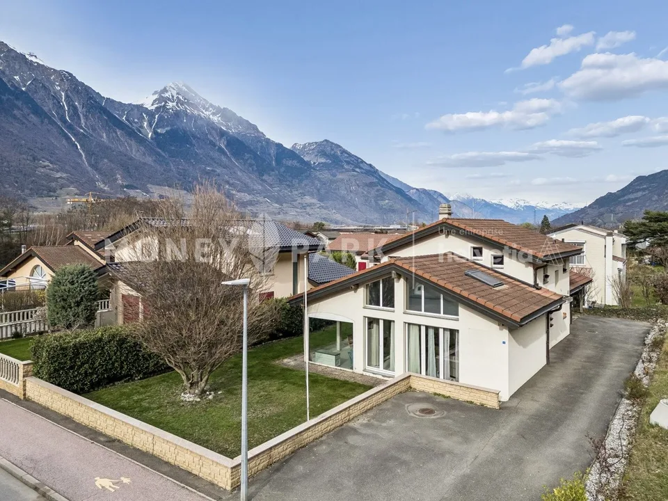 Villa familiale de 5 pièces avec jardin