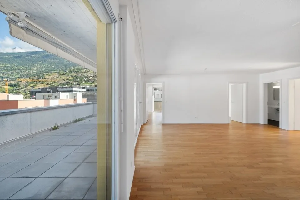 Moderne 4.5 Zimmerwohnung an zentraler und ruhiger Lage