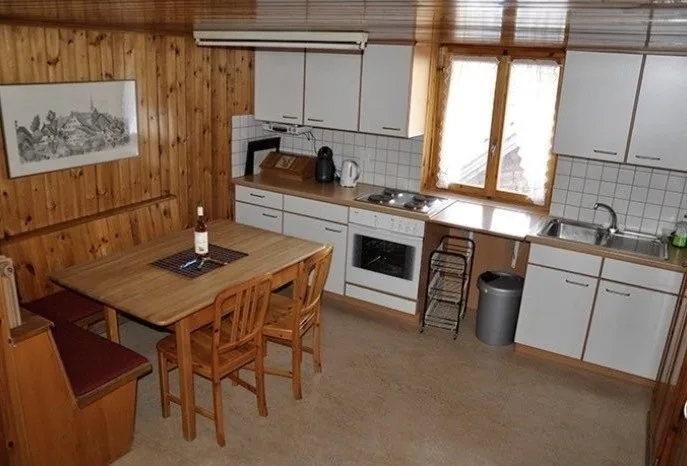 3 1/2 Dachzimmer-Wohnung in Grächen zu vermieten