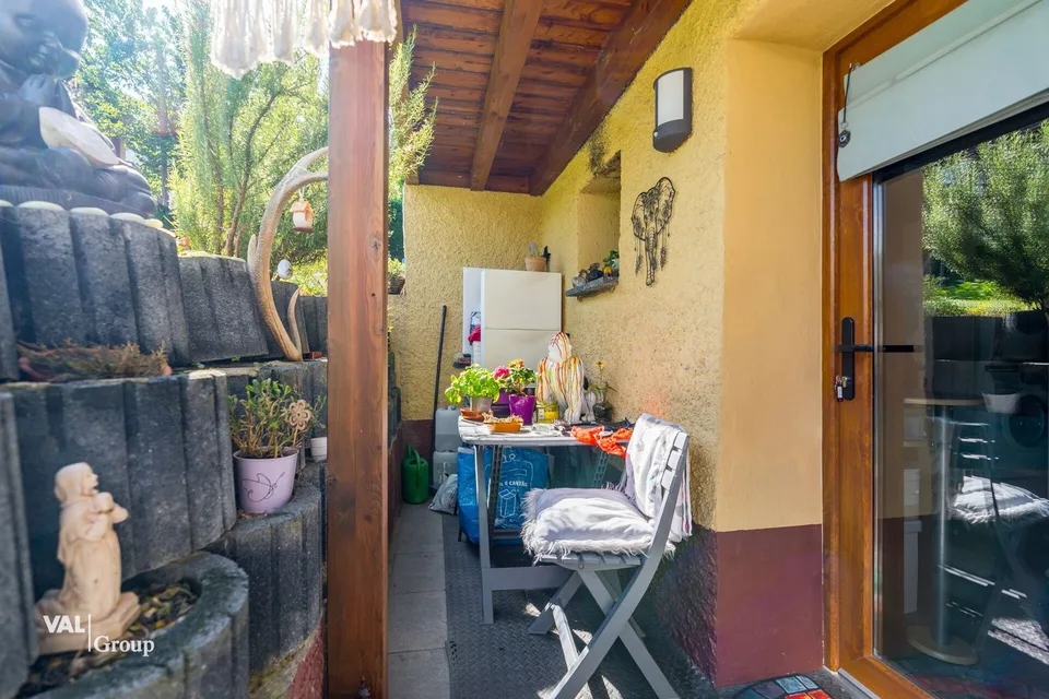 Charming small chalet with spacious garden, in the heart of the village – photo 12 of 13
