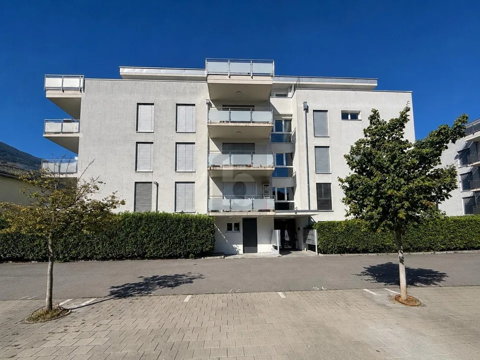 CONTEMPORAIN AU QUARTIER DES PÂQUERETTES