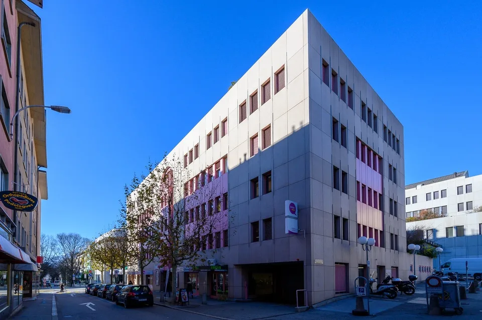 Dépôt de 152 m2 à louer proche de la gare