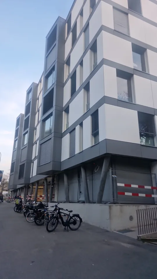 Parking souterraine spacieuse à sous-louer – Route de Frontenex 60G