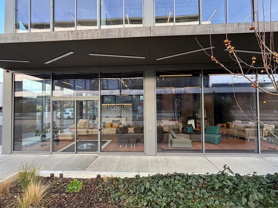 Surface commerciale / showroom moderne de 170 m² à Meyrin