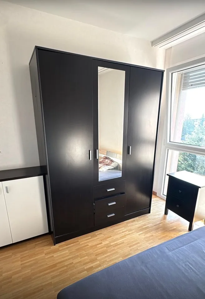 room in shared apartment