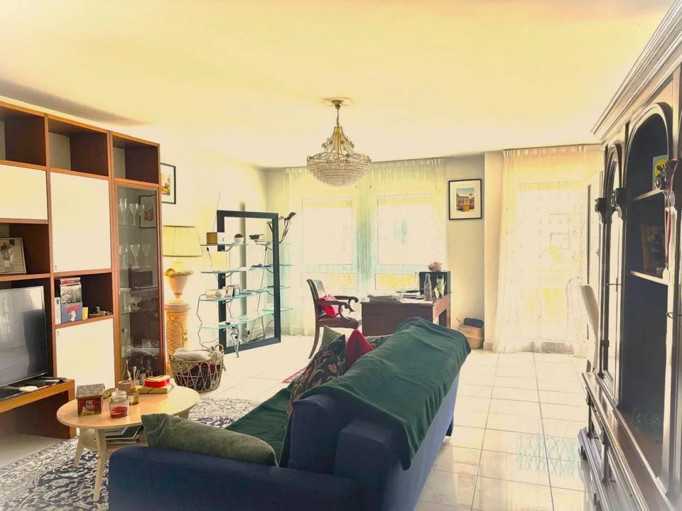 Superbe appartement 5 pièces meublé proche des ONU