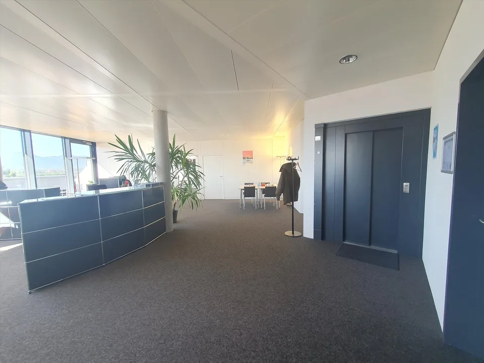 Superbe surface de bureau de 194 m2 avec terrasse