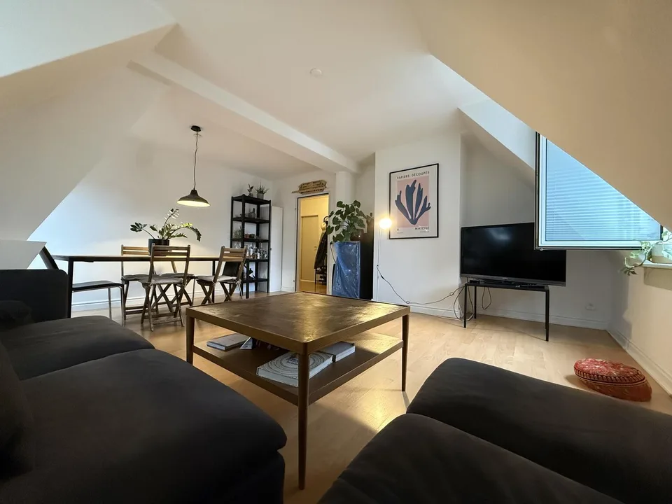 Wunderschöne Wohnung im Herzen von Wiedikon – zentral in Zürich gelegen