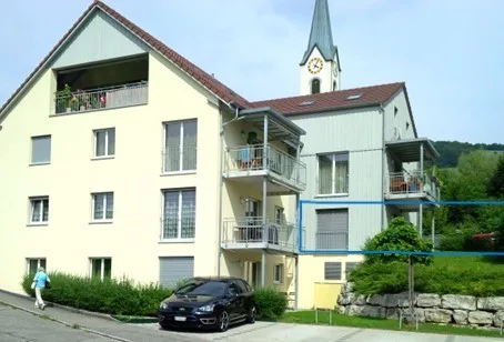 Sonnige, moderne 3.5 Zimmer Wohnung mit Terasse