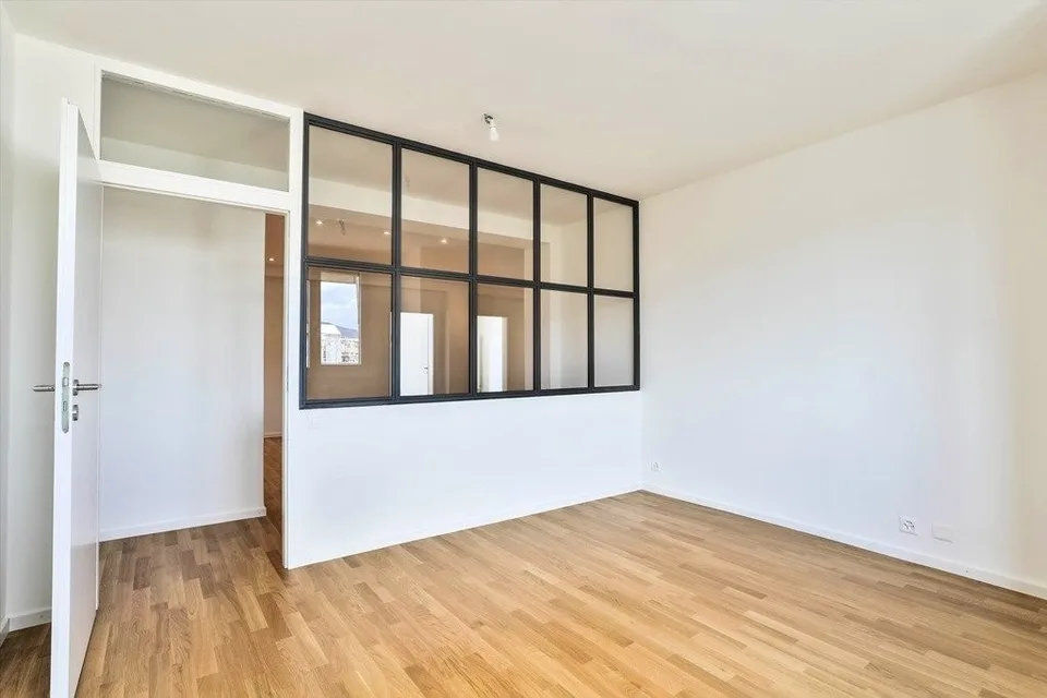 Magnifiques bureaux avec vue sur la rade ! – Foto 9 von 12